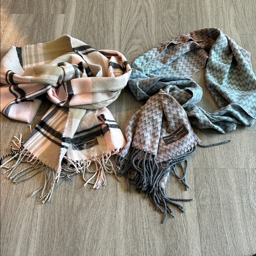 D&Y Pink and Gray Zigzag Scarf